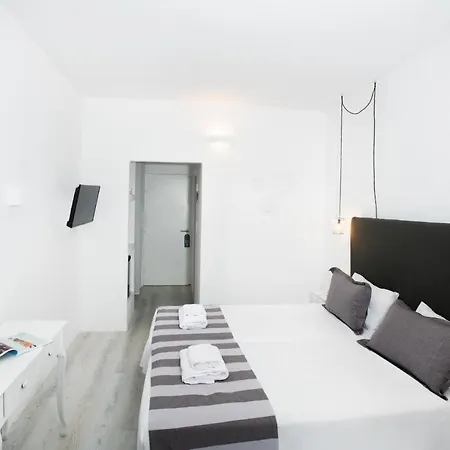 מלון Bianco Olympico By Anayia 4*